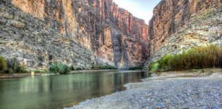 Z jakiego kraju pochodzi imię Elena?