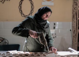 Czy stolarz dobrze zarabia? Czy stolarz dobrze zarabia?