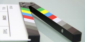 Czy można jechać z otwartą klapa?