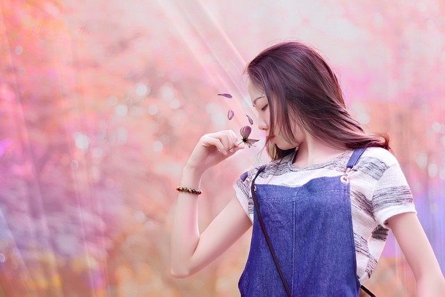 Dlaczego mam odwrócony obraz w kamerze cofania? Dlaczego mam odwrócony obraz w kamerze cofania?